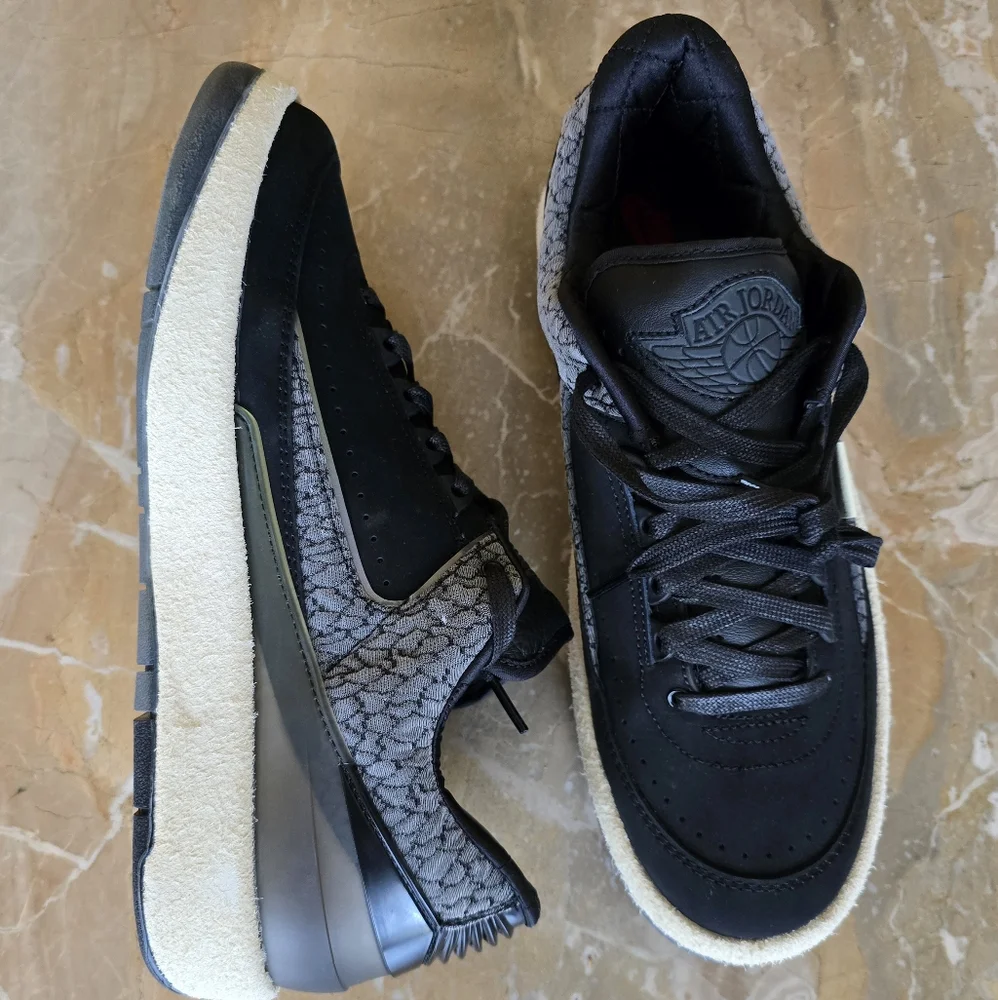 Air Jordan 2 Retro Low Sneakers, Sz 10.5